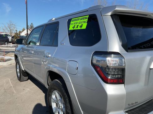 Used 2014 Toyota 4Runner SR5 image 5