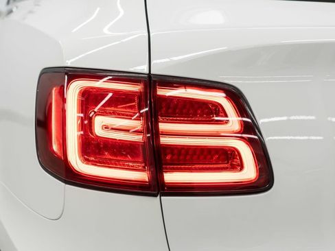 Used 2020 Bentley Bentayga Speed image 68