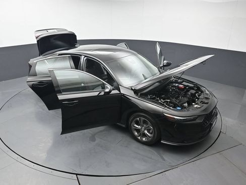 Used 2023 Honda Accord EX image 52