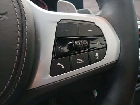 Used 2021 BMW X5 xDrive40i w/ M Sport Package image 19