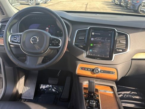 Used 2023 Volvo XC90 B6 Plus w/ Protection Package Premier image 17
