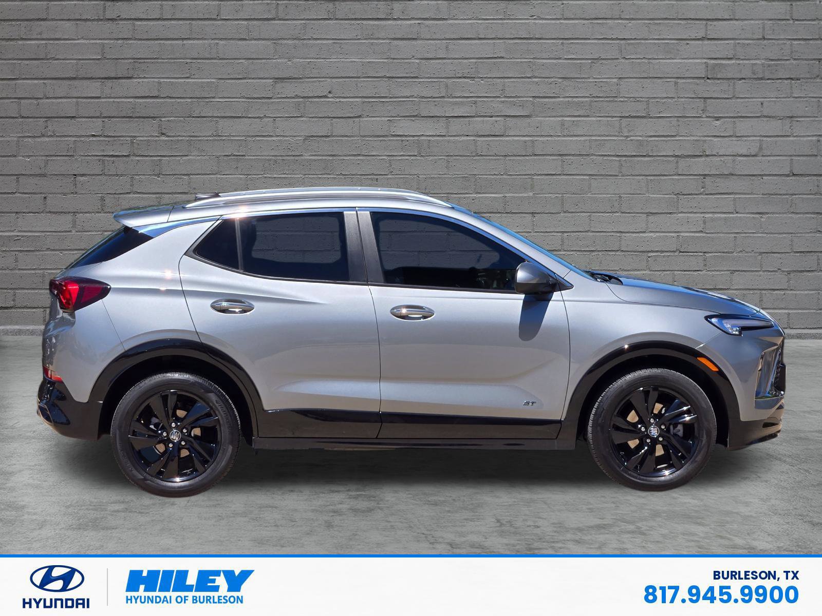 Used 2025 Buick Encore GX Sport Touring w/ Comfort Package FWD image 3