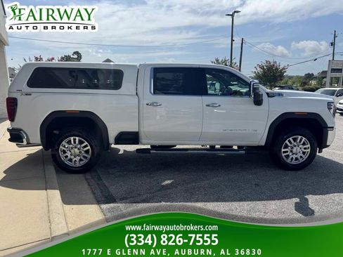 Used 2024 GMC Sierra 2500 SLT w/ SLT Premium Package AWD/4WD image 5