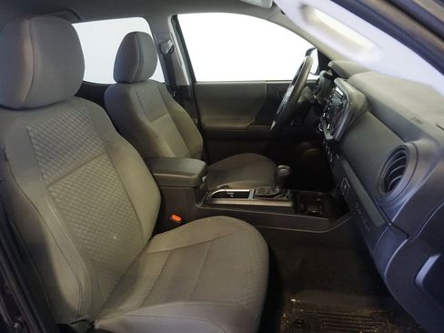 Used 2023 Toyota Tacoma SR AWD/4WD image 19