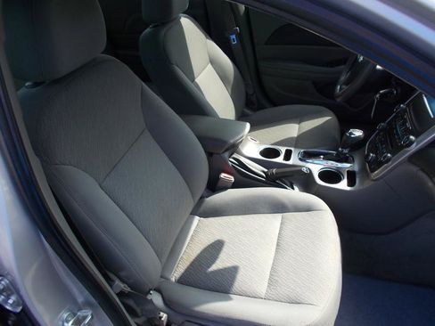Used 2016 Chevrolet Malibu LS w/ Protection Package FWD image 20