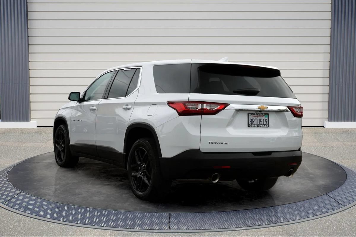Used 2020 Chevrolet Traverse LS FWD image 5