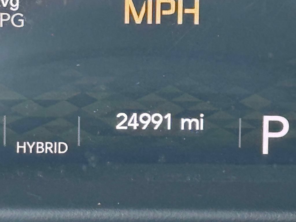 Used 2023 Jeep Wrangler Unlimited Sahara w/ Cold Weather Group AWD/4WD image 24