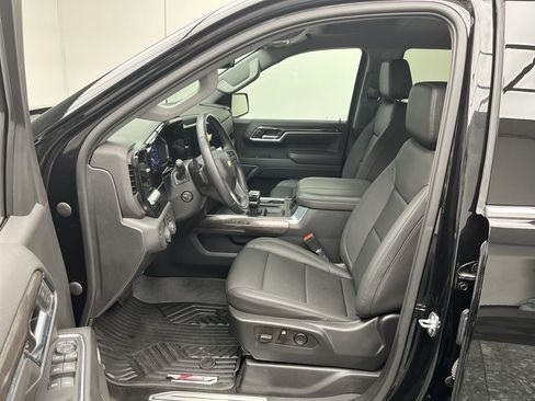 Certified 2023 Chevrolet Silverado 1500 LTZ image 3