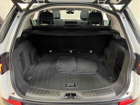 Used 2021 Land Rover Discovery Sport SE image 78