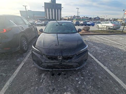 Used 2023 Honda Civic Sport image 2