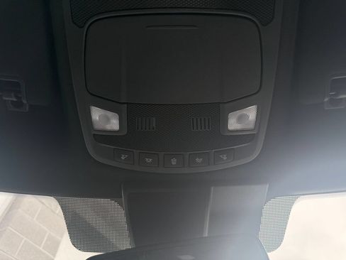 Used 2022 Ford F250 Lariat w/ Black Appearance Package AWD/4WD image 30