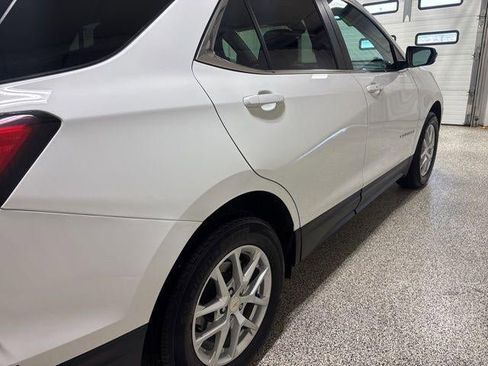 Used 2024 Chevrolet Equinox LT image 35