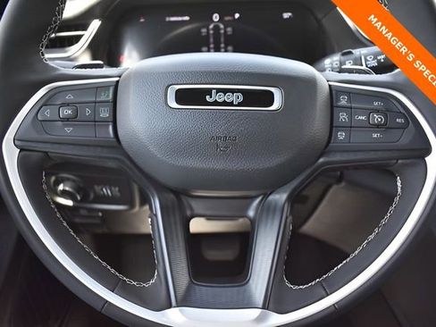 New 2025 Jeep Grand Cherokee L Laredo w/ Luxury Tech Group I image 23