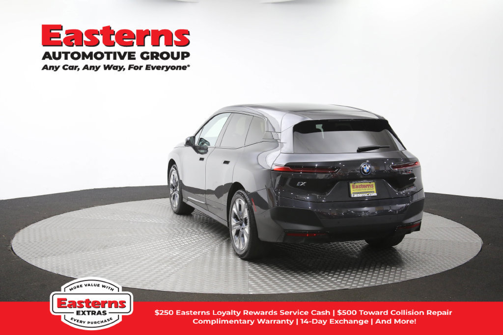 Used 2024 BMW iX xDrive50 AWD/4WD image 66
