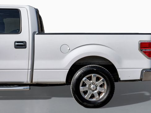 Used 2014 Ford F150 XLT w/ Equipment Group 302A Luxury image 11