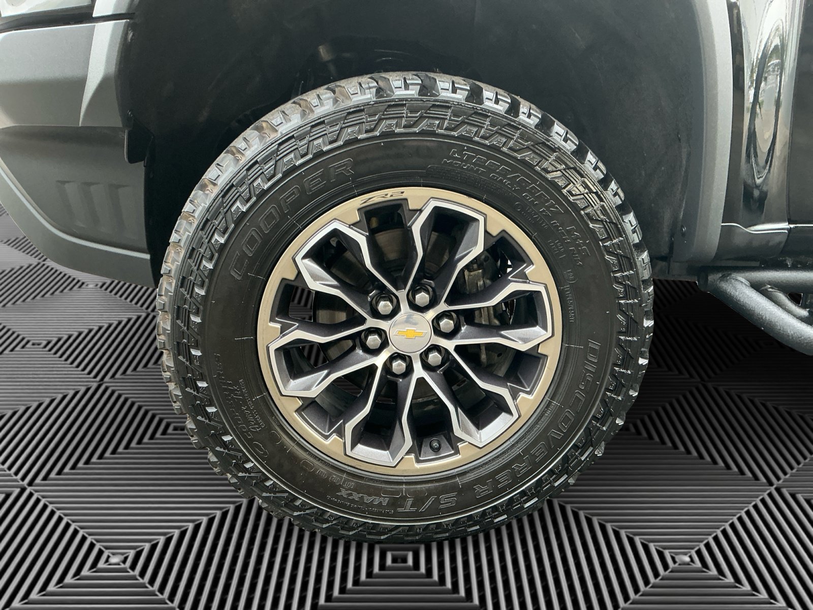 Used 2020 Chevrolet Colorado ZR2 AWD/4WD image 14