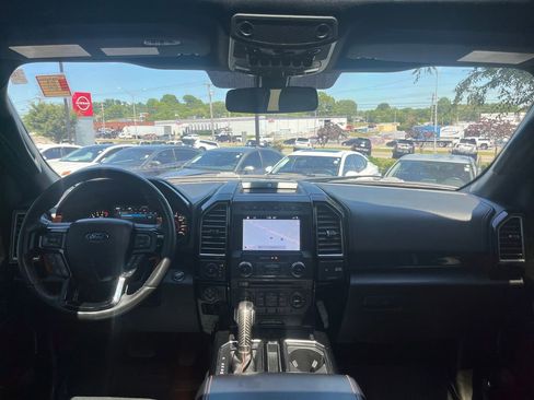 Used 2018 Ford F150 Raptor w/ Equipment Group 802A Luxury AWD/4WD image 21