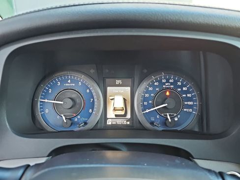 Used 2017 Toyota Sienna XLE Premium image 22