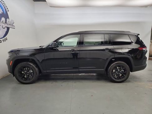 New 2025 Jeep Grand Cherokee L Altitude image 5