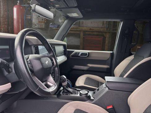 Used 2022 Ford Bronco Wildtrak AWD/4WD image 19