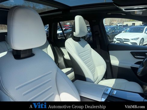 Certified 2024 Mercedes-Benz GLC 300 4MATIC image 31