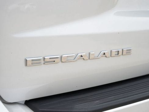 Used 2021 Cadillac Escalade Luxury RWD image 19