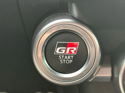 Used 2024 Toyota GR86 Premium image 22