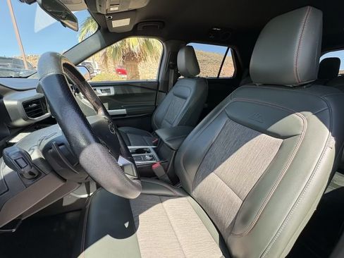 Used 2022 Ford Explorer Timberline AWD/4WD image 9