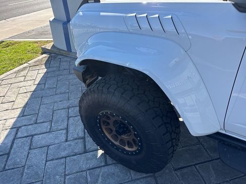 Used 2022 Ford Bronco Raptor image 7