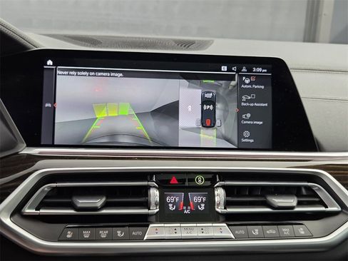 Used 2023 BMW X5 xDrive40i w/ Executive Package image 36