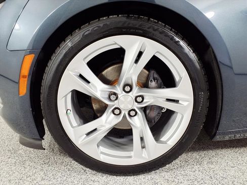 Used 2020 Chevrolet Camaro LT image 19