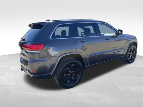 Used 2015 Jeep Grand Cherokee Altitude image 3