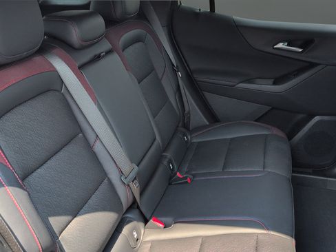 Used 2025 Chevrolet Equinox RS w/ Safety and Technology Package AWD/4WD image 29