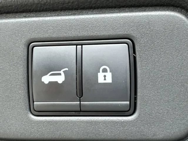 Certified 2025 Nissan Pathfinder SV AWD/4WD image 14