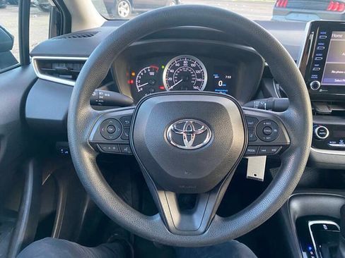 Used 2021 Toyota Corolla LE FWD image 11