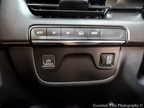 Used 2023 Cadillac Escalade Premium Luxury w/ LPO, Radiant Package AWD/4WD image 24