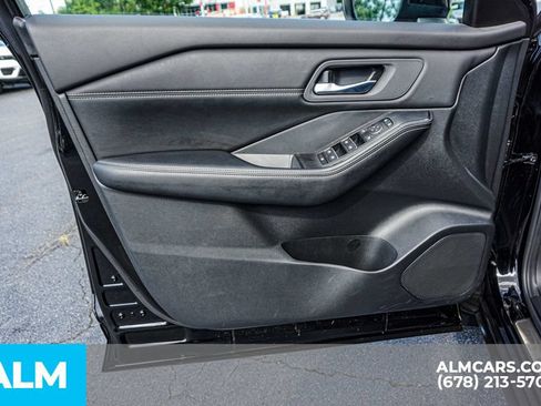 Used 2024 Nissan Rogue SL FWD image 48