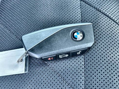Used 2025 BMW iX xDrive50 AWD/4WD image 27