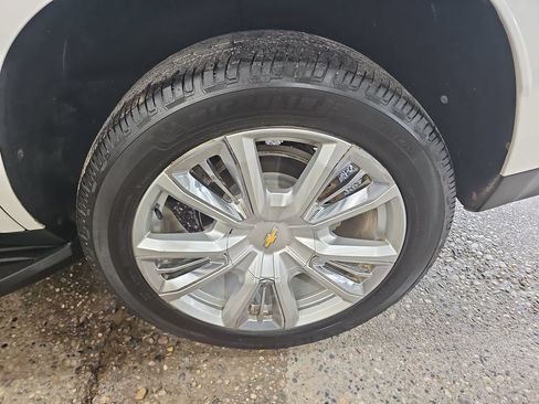 Used 2024 Chevrolet Tahoe High Country AWD/4WD image 41