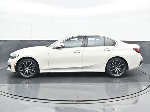 Used 2022 BMW 330i xDrive Sedan w/ Driving Assistance Package image 3