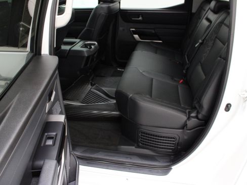 Used 2024 Toyota Tundra Limited AWD/4WD image 34