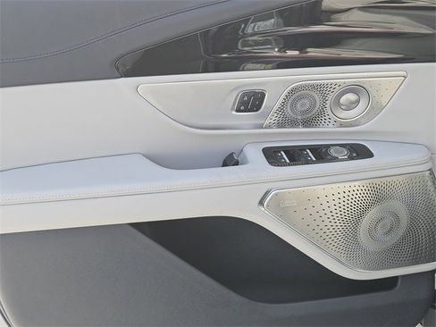 New 2026 Lincoln Nautilus Reserve image 22