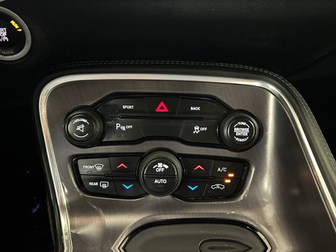 Used 2016 Dodge Challenger SXT Plus RWD image 16