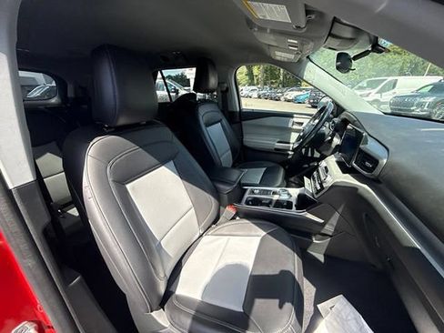 Certified 2023 Ford Explorer XLT w/ Equipment Group 202A AWD/4WD image 12