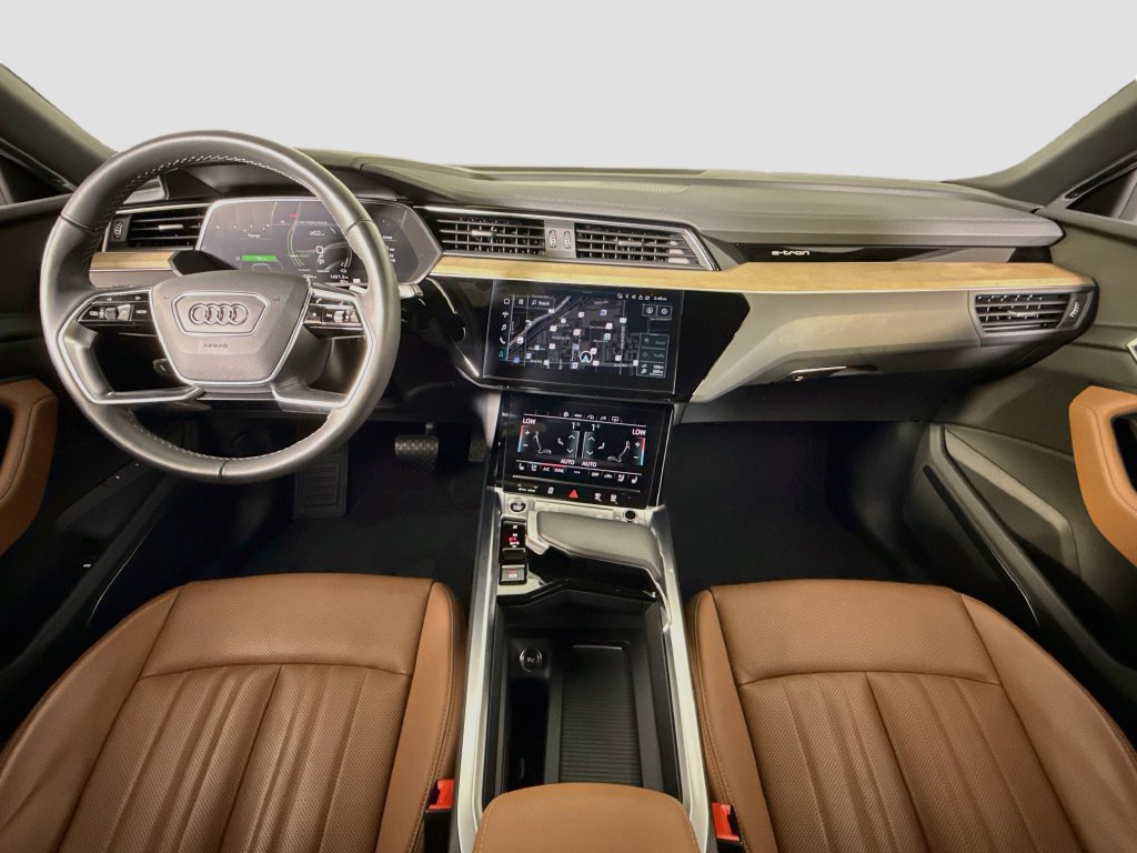 Used 2024 Audi Q8 e-tron Premium Plus AWD/4WD image 9