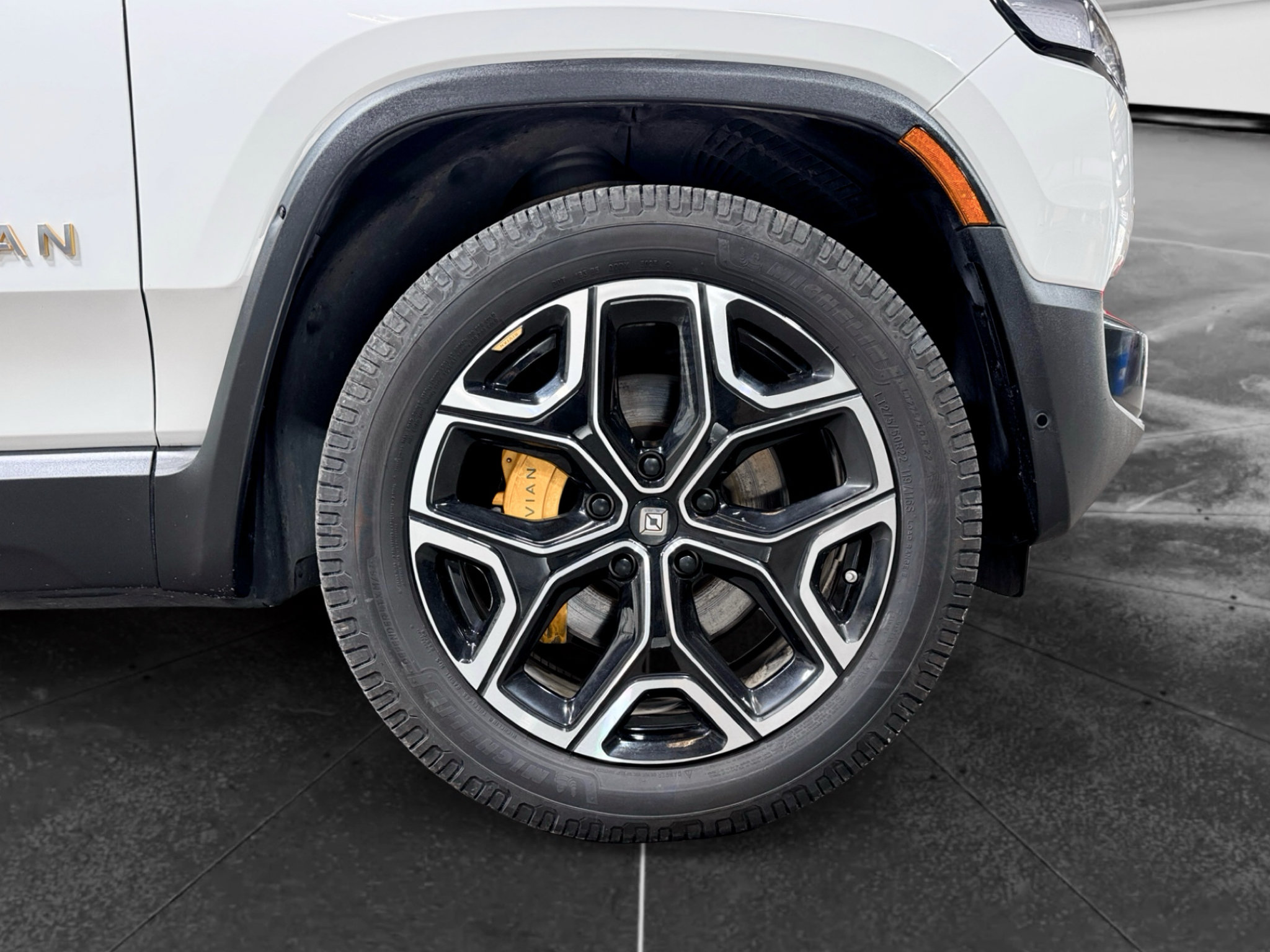 Used 2023 Rivian R1S Adventure Quad AWD/4WD image 36