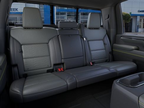New 2026 Chevrolet Silverado 2500 ZR2 AWD/4WD image 18