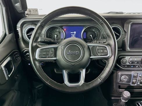 Used 2023 Jeep Wrangler Unlimited Sahara w/ Cold Weather Group AWD/4WD image 17