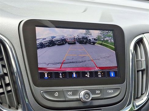 Certified 2022 Chevrolet Equinox RS w/ Infotainment Package image 14
