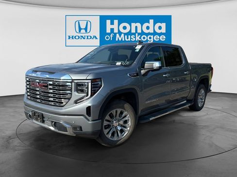 Used 2024 GMC Sierra 1500 Denali w/ Technology Package AWD/4WD image 1